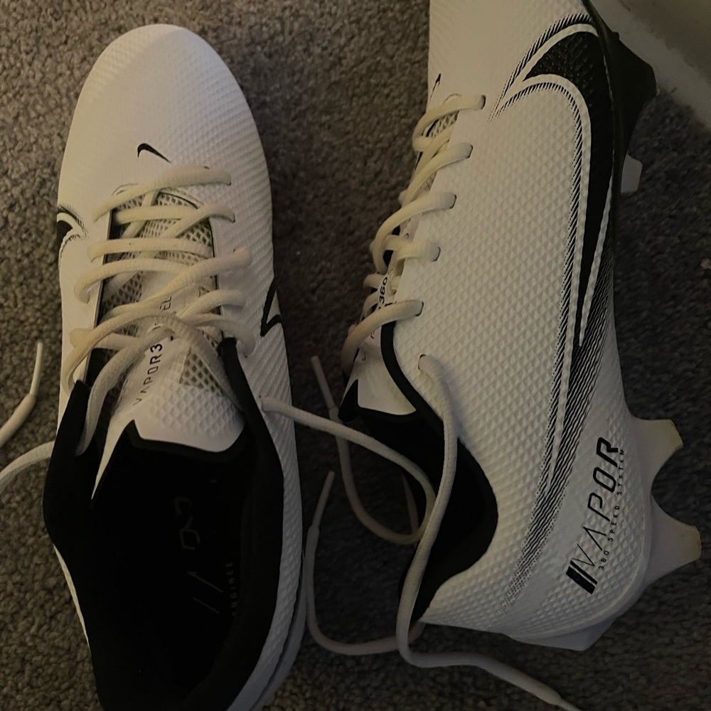 Nike men’s soccer cleats